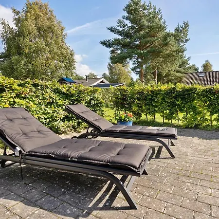 Stunning In Væggerløse With Sauna
